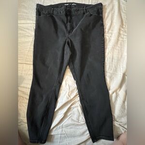 Old Navy High Rise Super Skinny black jeans sz 22